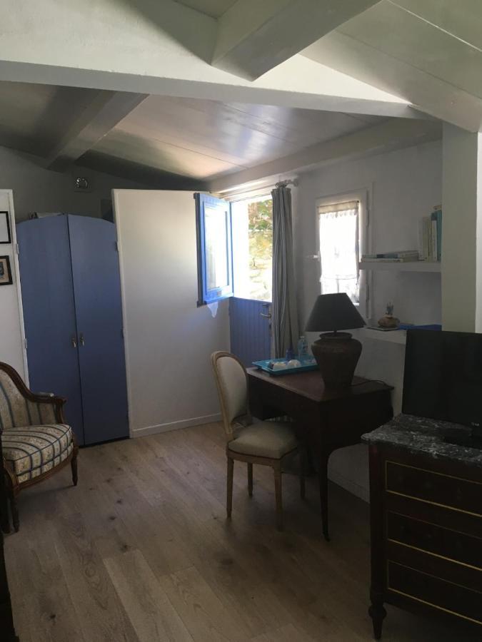 Le Buzet Bleu Bed & Breakfast Noirmoutier-en-l'Ile Eksteriør bilde